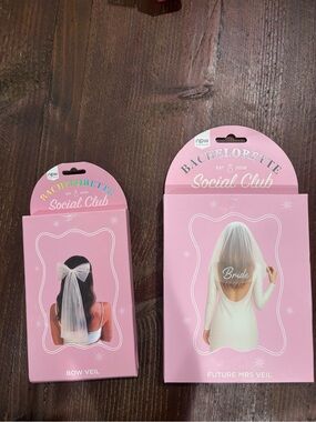 Bachelorette Social Club Wedding Veil Bundle - bow veil- new in box